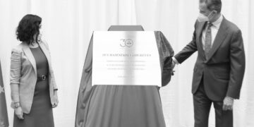 Los Reyes celebran el Día del Libro en el Instituto Cervantes de Alcalá de Henares