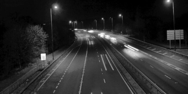 La Policía Nacional detiene a un conductor temerario que exhibía sus hazañas a más de 200 km/h en una red social