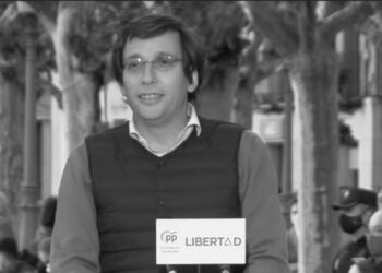 Martínez-Almeida visita Alcalá en un acto de campaña organizado por Nuevas Generaciones