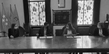 Ayuntamiento y  Asociación de Familiares de Enfermos de Alzheimer firman un convenio de colaboración