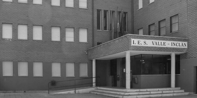 El Instituto “Valle Inclán” será bilingüe el próximo curso escolar, siendo ya 19 los centros educativos que imparten este tipo de enseñanza en Torrejón