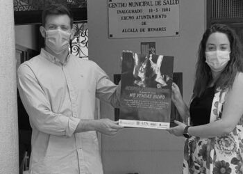 El Ayuntamiento pone en marcha una campaña de concienciación para disuadir del consumo de tabaco entre los jóvenes