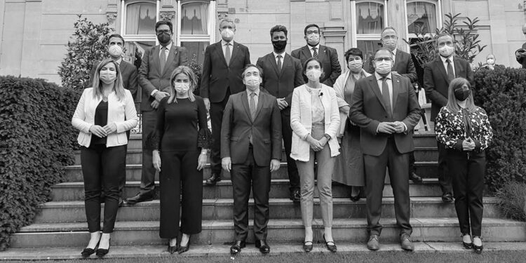 Los mayores turoperadores de Francia se reúnen con las Ciudades Patrimonio y Paradores en un acto en París