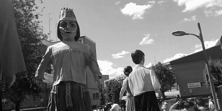 El Distrito II celebra sus fiestas con música, talleres y teatro de una manera segura