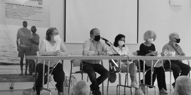 La Junta Municipal de Distrito II acogió este viernes el sorteo del Programa Vacacional para Mayores 2021