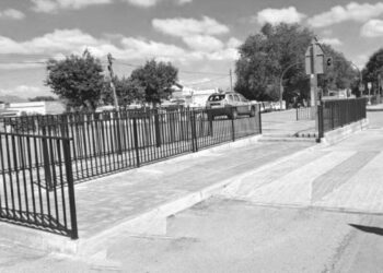 Terminada la remodelación de las paradas de autobús de Torres de la Alameda