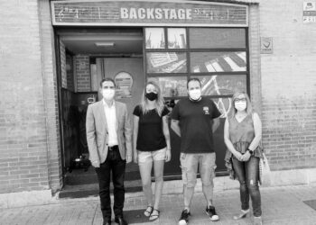 El alcalde Javier Rodríguez Palacios visita comercios galardonados con los Premios Alcalá Emprende