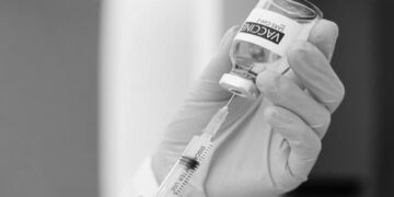 Continúa la vacunación masiva contra la Covid-19 en el Hospital Universitario de Torrejón y en los grandes centros de la capital