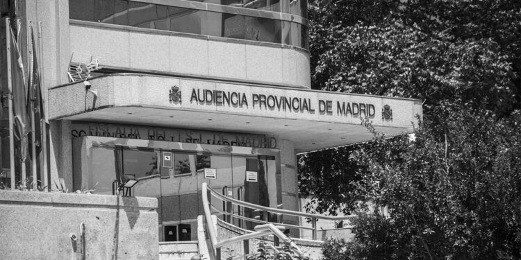 Un profesor de Alcalá, inhabilitado 6 años por insultos racistas a un marroquí