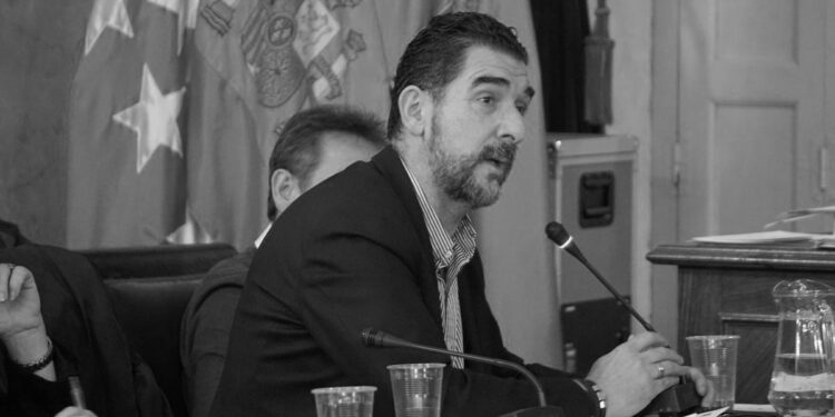 El PSOE acusa a David Cobo (IU) de desconocer el funcionamiento básico del Ayuntamiento y de descalificar el trabajo de los funcionarios municipales