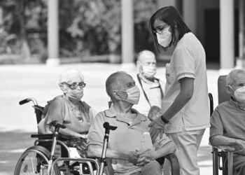 Se rechaza la comisión de investigación de residencias en Madrid con la oposición del PP y la abstención de VOX