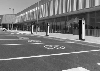 El aparcamiento del Complejo Deportivo Espartales cuenta con 172 nuevas plazas