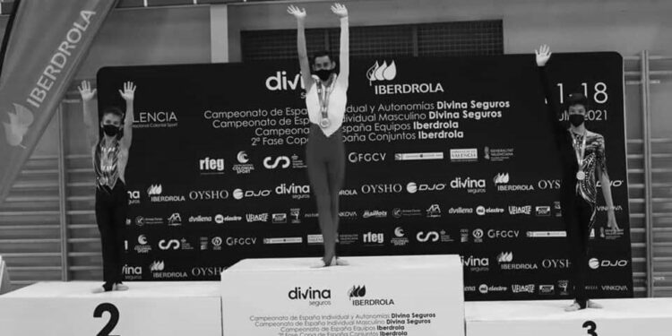 Los alcalaínos Víctor Laczko y Miguel Fernández se llevan 3 medallas de oro y 2 bronces respectivamente en el Campeonato de España de Gimnasia Rítmica