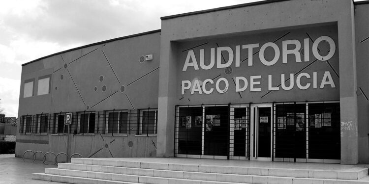 La Junta de Gobierno aprueba nuevos puntos activos de ejercicio físico y la rehabilitación integral del Auditorio Paco de Lucía
