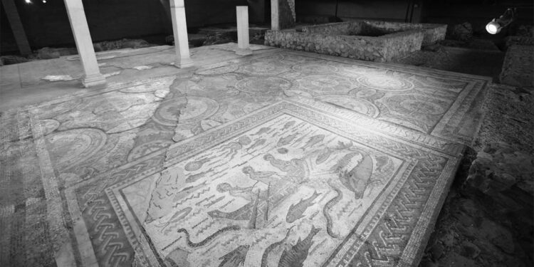 Vuelven las visitas guiadas nocturnas gratuitas «Patrimonio a la luz de la luna»