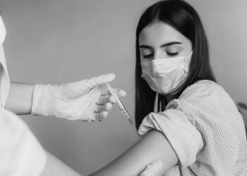 Desde hoy se abre la autocita para la vacuna contra el COVID-19 a la población de 12 años en adelante