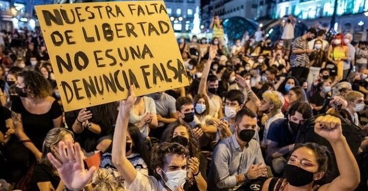 Más de 600 personas se concentran en el centro de Madrid como protesta a las recientes agresiones homófobas