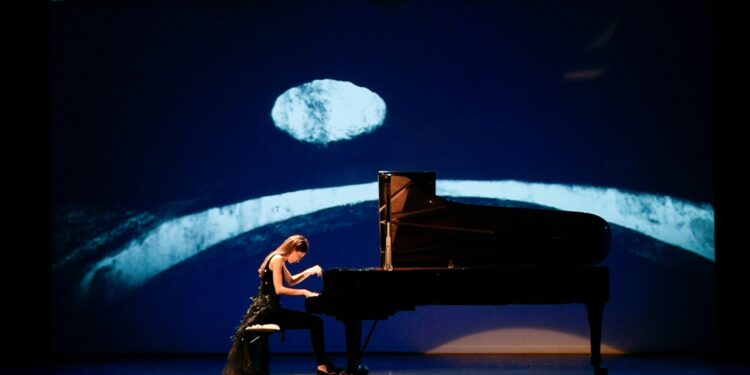 La pianista Susana Gómez Vázquez estrenó la nueva temporada del Teatro Salón Cervantes