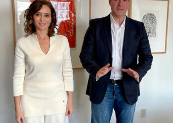La presidenta de la Comunidad de Madrid estudia una colaboración con el Banco Interamericano de Desarrollo para intercambio empresarial entre Montevideo, Miami y Madrid