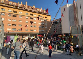 La ciudad complutense acogió ayer la «Feria de la Fantasía»