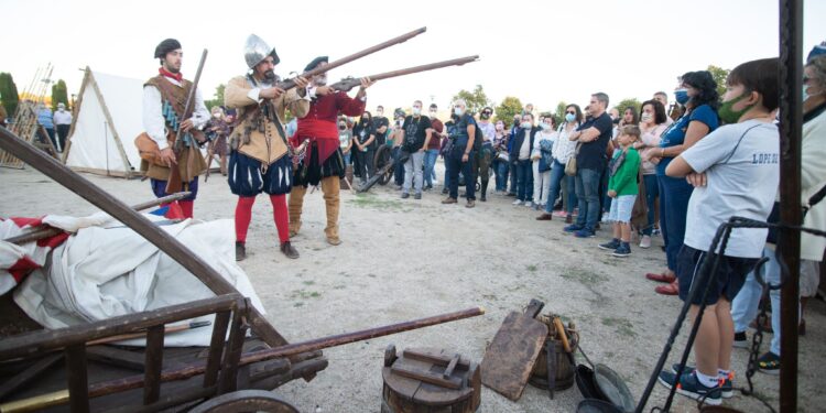 El viernes abrió al público el Mercado Cervantino de Alcalá de Henares