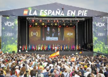 Abascal presenta la Agenda España en un multitudinario acto en Ifema