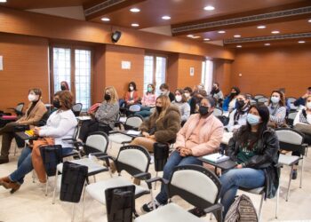 21 comercios alcalaínos participarán en «El arte del escaparatismo en Alcalá de Henares»