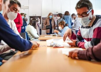 Más de 1.100 familias pueden beneficiarse del programa de respiro de la Comunidad de Madrid para cuidadores de personas con discapacidad