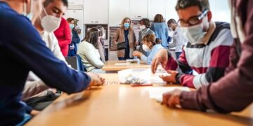 Más de 1.100 familias pueden beneficiarse del programa de respiro de la Comunidad de Madrid para cuidadores de personas con discapacidad