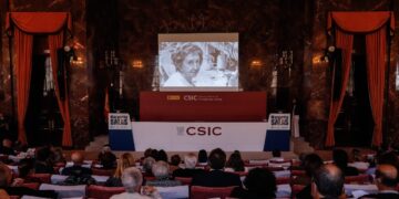 La Comunidad de Madrid concede el I Premio Margarita Salas a los científicos Vallet y San Millán