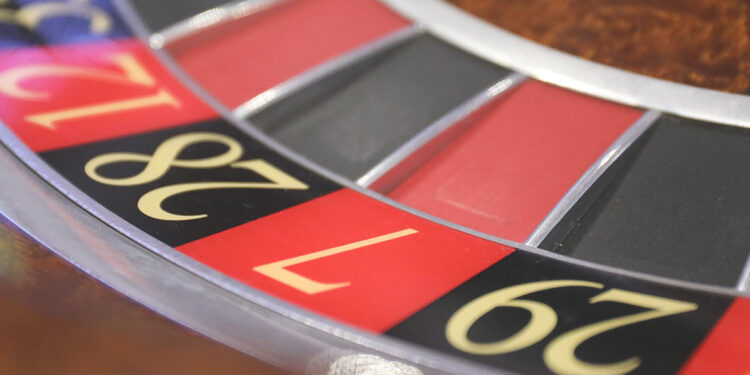 La Comunidad de Madrid finaliza la reforma de la Ley del Juego y un Decreto de Planificación