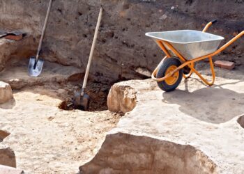 La semana que viene comenzará la excavación arqueológica en la Plaza de los Santos Niños