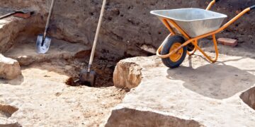 La semana que viene comenzará la excavación arqueológica en la Plaza de los Santos Niños