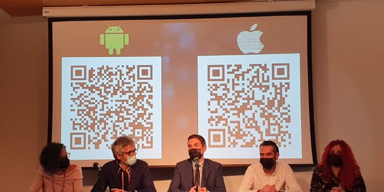La Asociación de Comerciantes de El Ensanche presenta una nueva APP que aglutina medio centenar de comercios