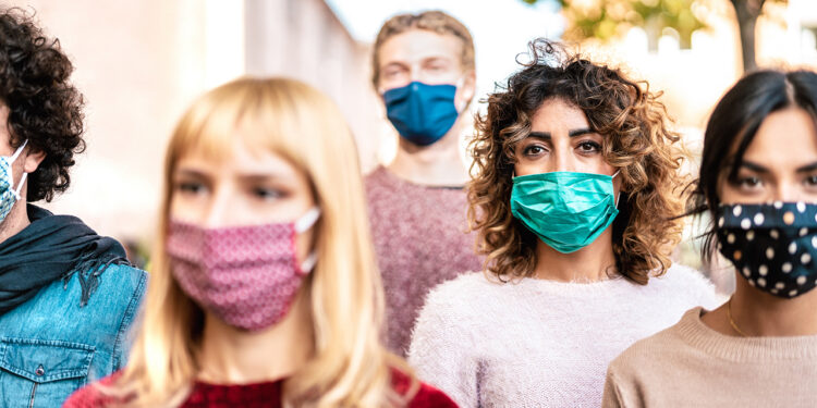 La mascarilla volverá a ser obligatoria en exteriores