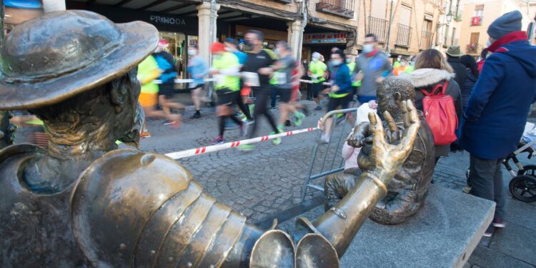 Gran éxito de la VI edición de la San Silvestre alcalaína