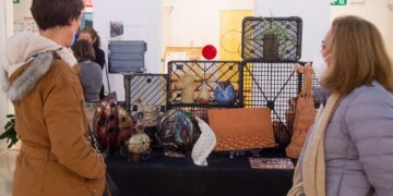 Inaugurada la exposición «Arquitecturas», un homenaje al maestro ceramista Mariano Laguna