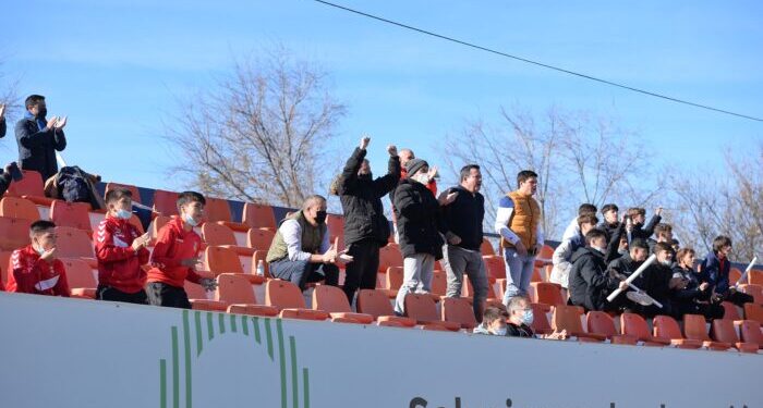La RSD Alcalá prolonga su buena racha en Moratalaz