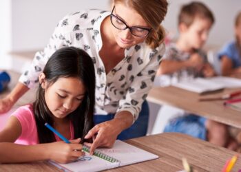 La Comunidad de Madrid convoca cerca de 5.500 plazas públicas de maestros de Primaria y profesores de Secundaria y FP