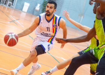 Presentada la nueva camiseta contra la LGTBIfobia en el Deporte del Baloncesto Alcalá