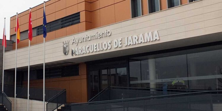 Varapalo de los tribunales a Vox Paracuellos por su intento de paralizar la futura piscina cubierta de Miramadrid