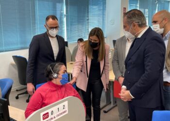 La Comunidad de Madrid asistió en 2021 a casi 6.500 mujeres a través del servicio gratuito de atención telefónica 012 Mujer