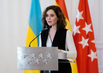 La Comunidad de Madrid ofrece el Hospital público Enfermera Isabel Zendal y el resto de centros del SERMAS para ayuda humanitaria a Ucrania