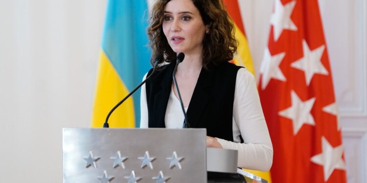 La Comunidad de Madrid ofrece el Hospital público Enfermera Isabel Zendal y el resto de centros del SERMAS para ayuda humanitaria a Ucrania