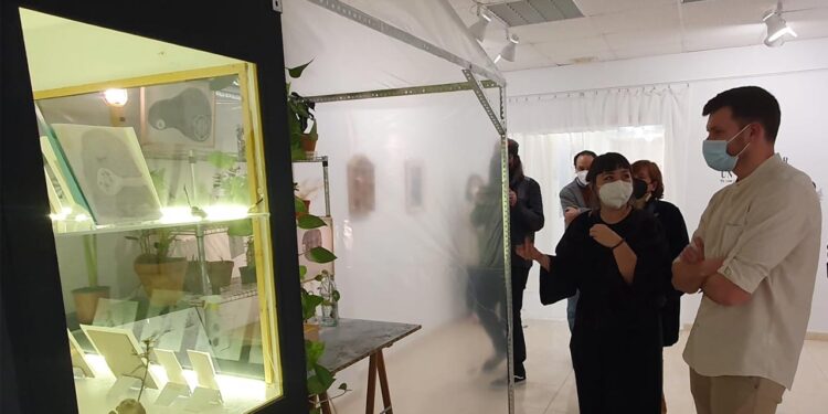 Inaugurada la exposición «Cómo cultivar un tormento» de Elena Niñavieja