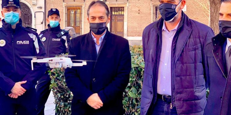 Ciudadanos apuesta por aumentar recursos técnicos y materiales para la Policía Local , frente a los recortes de la Comunidad de Madrid