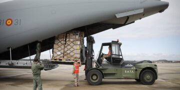 Robles informará el miércoles al Congreso del envío de armas a la resistencia de Ucrania