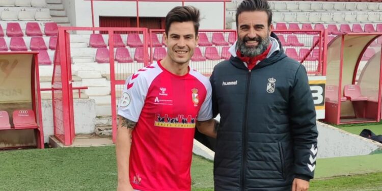 La RSD Alcalá incorpora al centrocampista Aitor Montroy