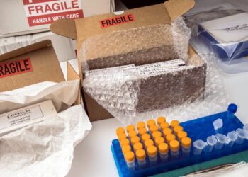 La Comunidad de Madrid dona 70.000 unidades de medicamentos a Ucrania