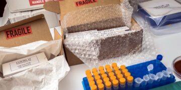 La Comunidad de Madrid dona 70.000 unidades de medicamentos a Ucrania